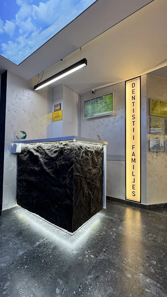 Recepsioni modern i klinikës